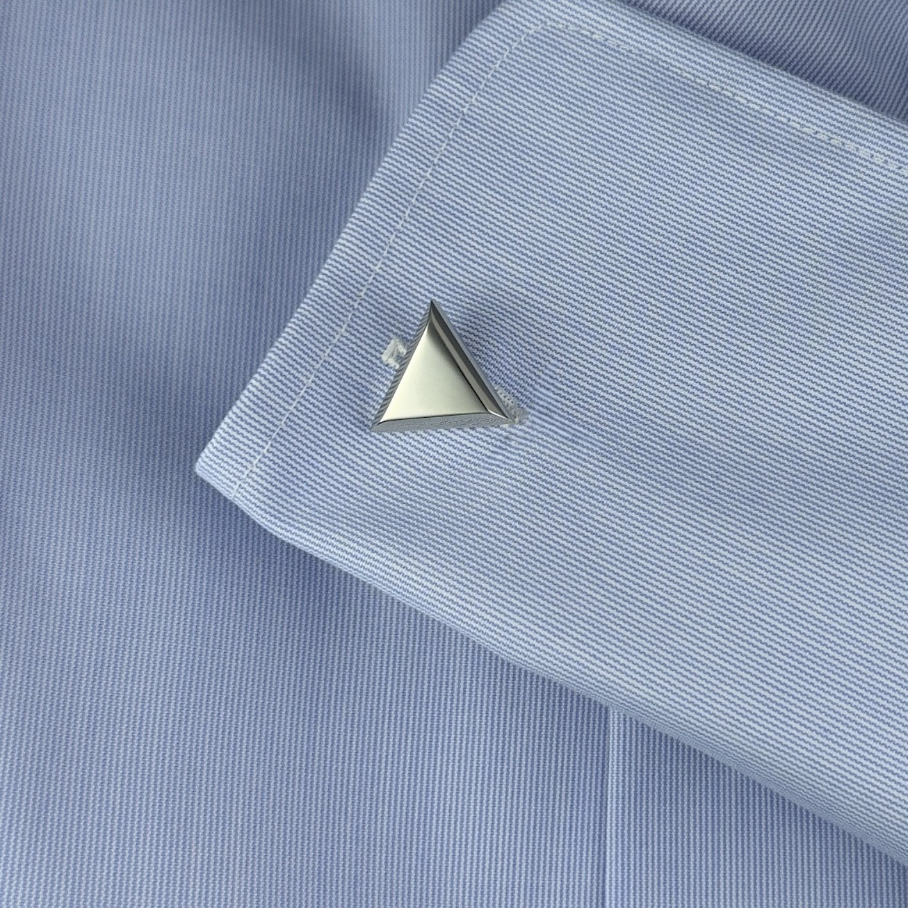 Dreieckige manschettenknöpfe